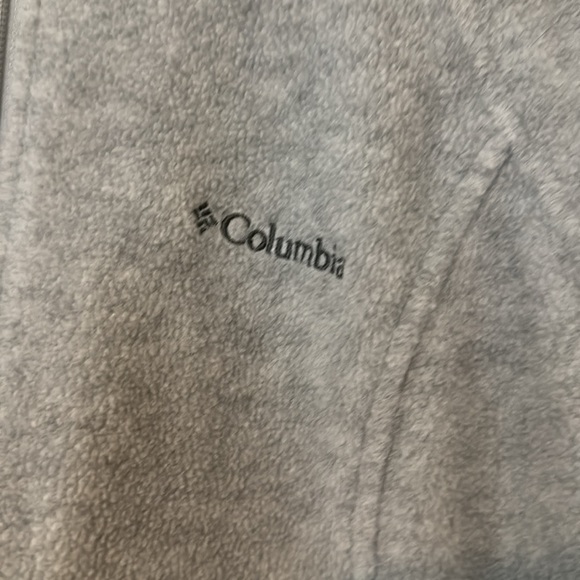 Medium grey fleece Columbia women’s jacket - Picture 2 of 3